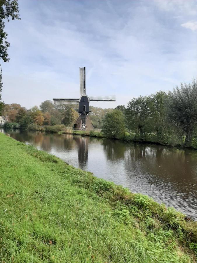 Het Koekoeksnest-Nieuwegein Acomodação com café da manhã Exterior foto